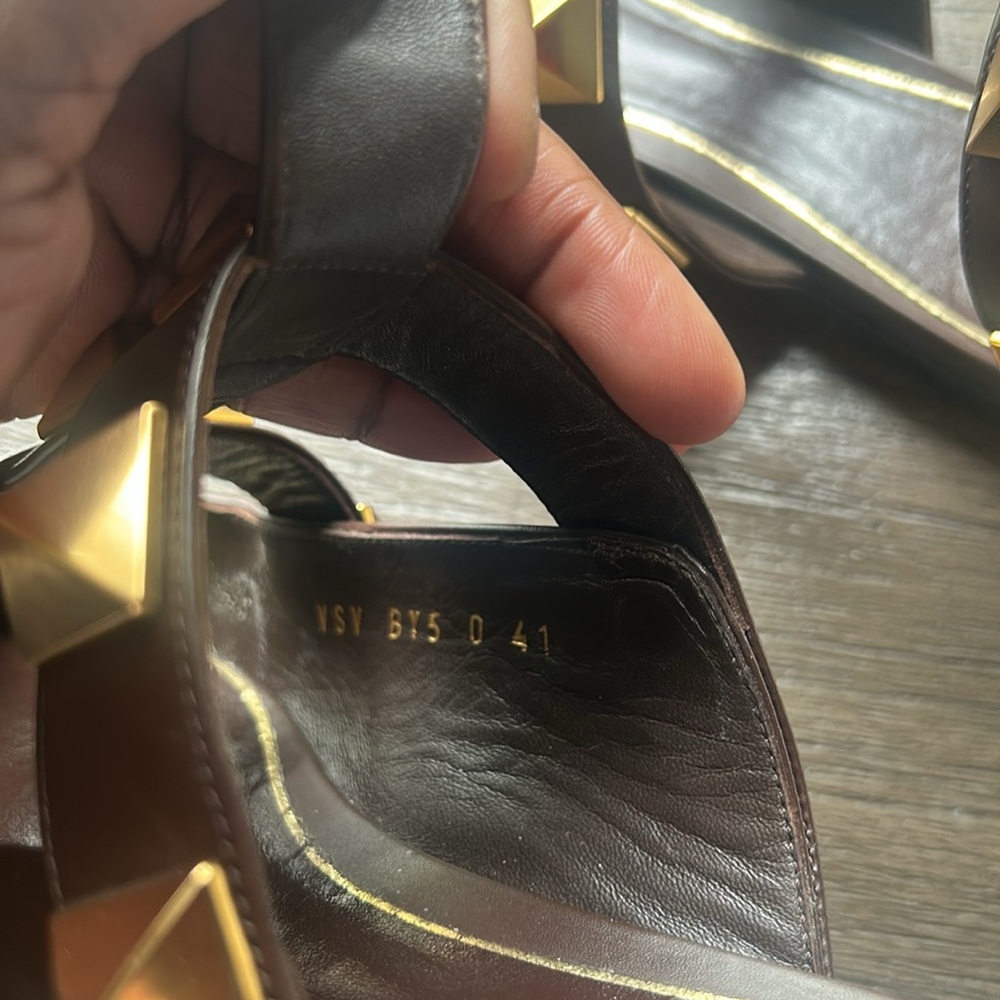 Valentino Roman Rockstud Flats - Picture 7 of 7